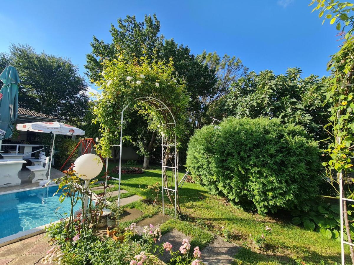Hotel Rai Obrochishte Εξωτερικό φωτογραφία