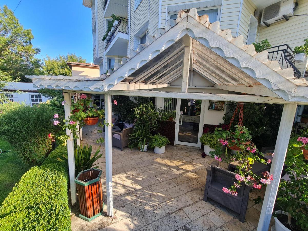 Hotel Rai Obrochishte Εξωτερικό φωτογραφία