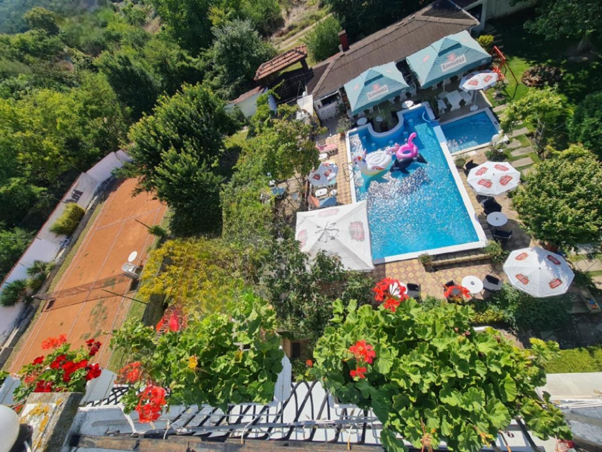 Hotel Rai Obrochishte Εξωτερικό φωτογραφία